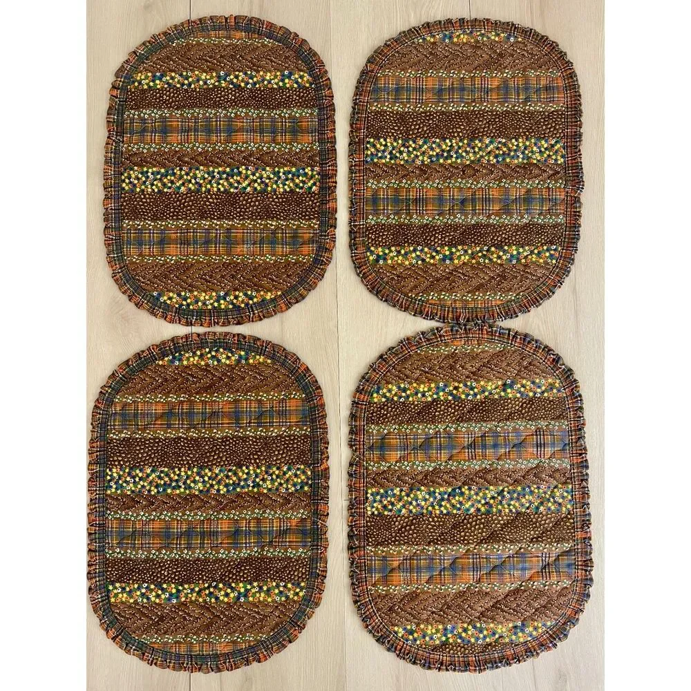 Vintage 70s Set of 4 Quilted Autumn Calico Patchwork Oval Placemats RuffleTrim